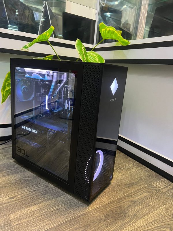 OMEN 30L Desktop, Windows 11 Home, Intel ® Core TM 17, 32GB RAM, 1000GB SSD, 2TB HDD, 10 gb NVIDIA ® GeForce ® RTX 3080 SUPER