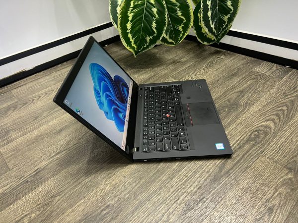 Lenovo ThinkPad T480s Intel Core i5 8th Gen 8GB RAM 256GB SSD 14 Inches FHD Display